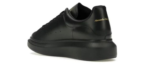 Alexander McQueen Oversized en negro