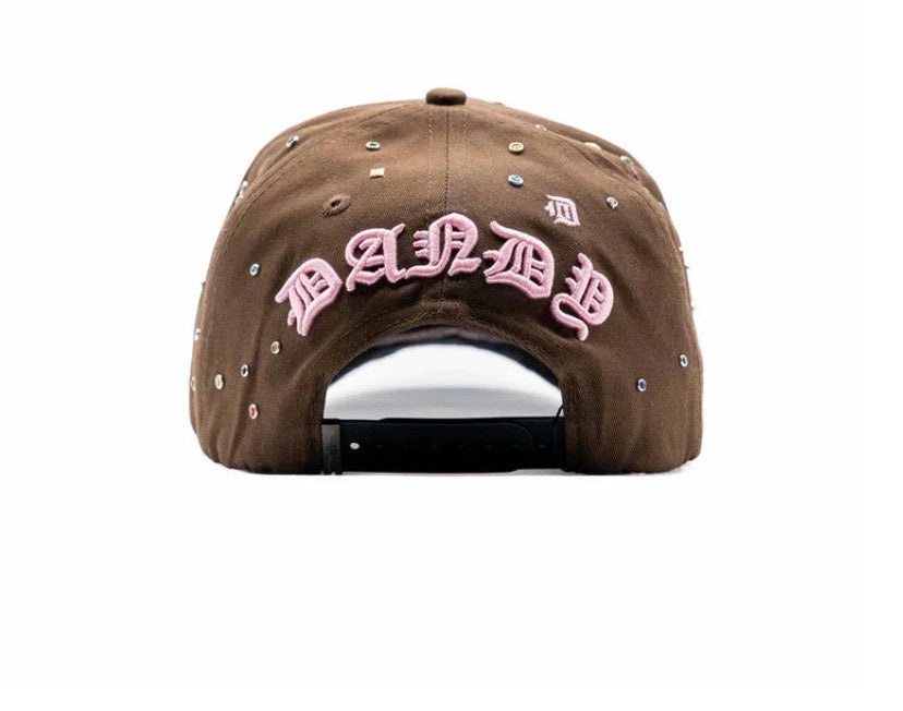 GORRA DANDY HATS "️10 YEARS ANIVERSARY” PINK BROWN