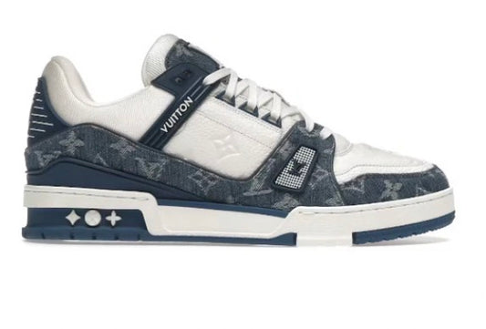 Louis Vuitton LV Trainer Monogram en denim, blanco y azul