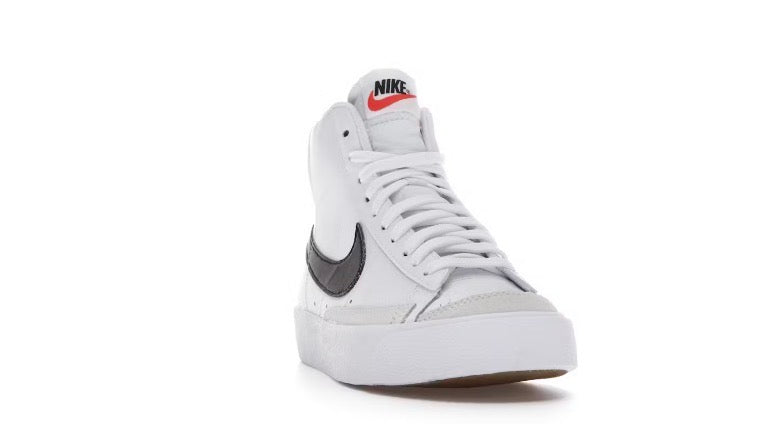 Nike Blazer Mid 77 Blanco Negro (para escolares)