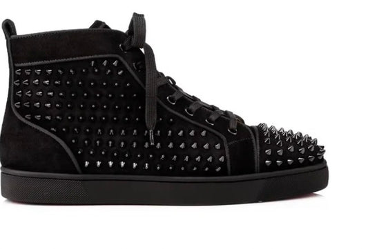 Christian Louboutin Picos Alto Negro
