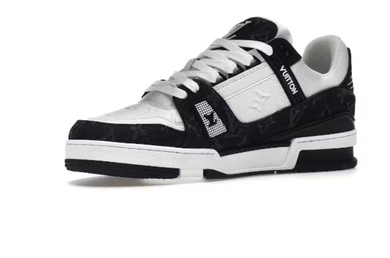 Louis Vuitton LV Trainer en blanco y negro