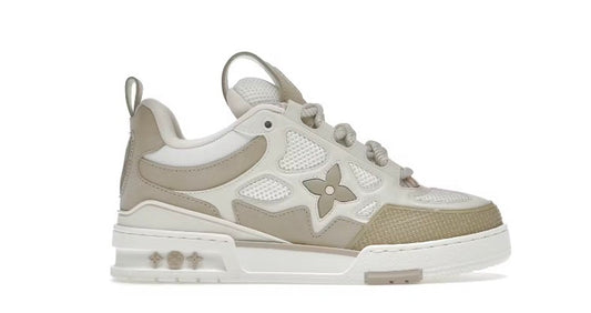 Louis Vuitton LV Skate Sneaker en beige y blanco