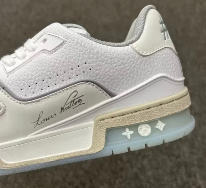 Louis Vuitton Zapatillas Blanco Gris Signature